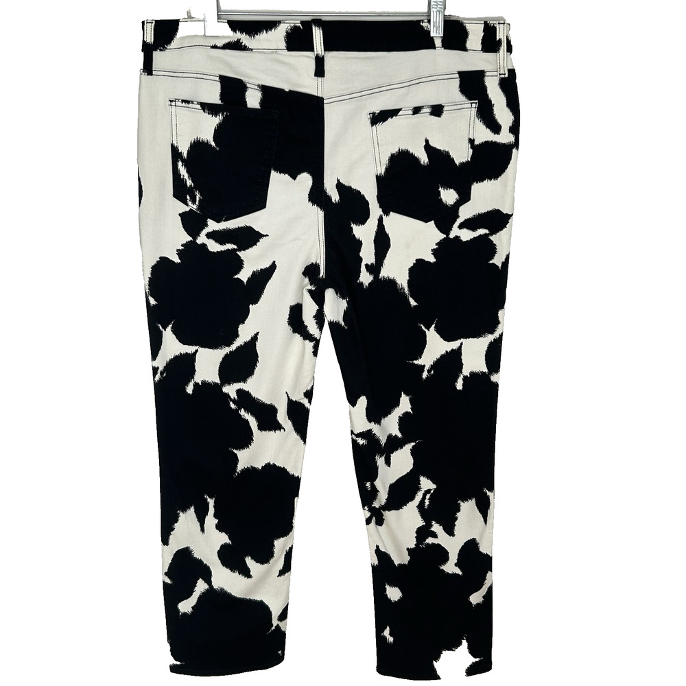 Chicos So Slimming Girlfriend Slim Leg Ankle Pants 16P Cow Print Black Cream - Picture 2 of 10
